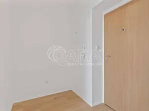 Pronájem bytu 3+kk, Praha - Vysočany, Spojovací, 91 m2