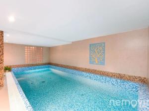 Prodej vily, Praha - Dejvice, V Šáreckém údolí, 459 m2