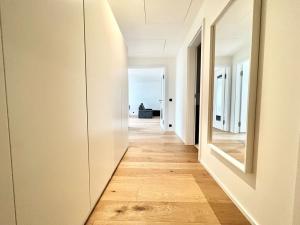 Pronájem bytu 2+kk, Praha - Smíchov, Grafická, 70 m2