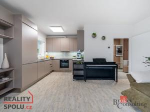 Prodej bytu 3+kk, Polerady, 71 m2
