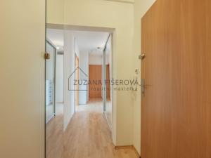 Pronájem bytu 3+1, Praha, V rovinách, 56 m2