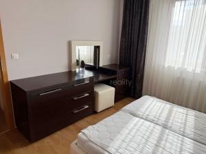 Pronájem bytu 3+kk, Praha, Ocelářská, 85 m2