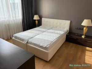 Pronájem bytu 3+kk, Praha - Vysočany, Ocelářská, 80 m2