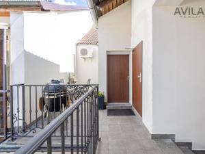 Prodej komerční nemovitosti, Benešov, Masarykovo náměstí, 256 m2