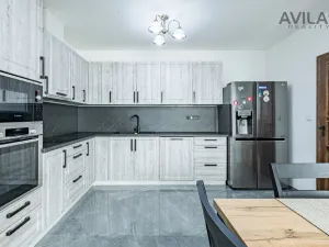 Prodej komerční nemovitosti, Benešov, Masarykovo náměstí, 256 m2