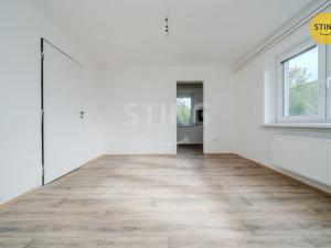 Prodej bytu 2+1, Dolní Lhota, K nádraží, 90 m2