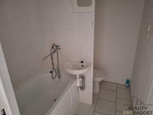 Pronájem bytu 1+1, Děčín, Kosmonautů, 35 m2