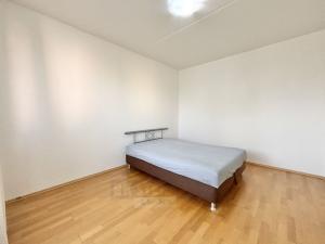 Pronájem bytu 2+1, České Budějovice - České Budějovice 2, Loucká, 58 m2