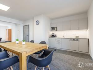 Prodej vícegeneračního domu, Krajková, 250 m2