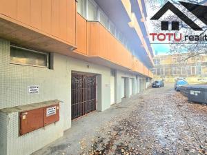 Pronájem skladu, Chrudim, Palackého třída, 10 m2