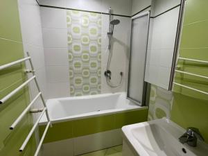 Pronájem bytu 4+1, Louny, 17. listopadu, 78 m2