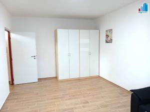 Pronájem bytu 1+1, Holýšov, Pod Makovým vrchem, 40 m2