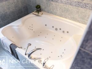 Prodej bytu 6+kk a větší, Praha - Vinohrady, Vozová, 260 m2