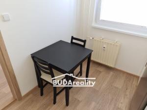 Pronájem bytu 2+1, Zlín, Okružní, 43 m2