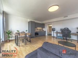 Prodej bytu 2+kk, Praha - Dolní Chabry, Ústecká, 58 m2
