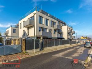 Prodej bytu 2+kk, Praha - Dolní Chabry, Ústecká, 58 m2