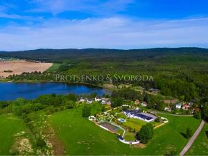 Prodej rodinného domu, Rosovice, 900 m2