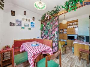 Prodej bytu 3+1, Maletín, 77 m2