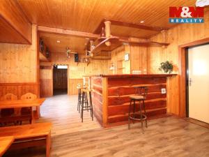 Pronájem restaurace, Hradec Králové - Kukleny, Pražská třída, 115 m2