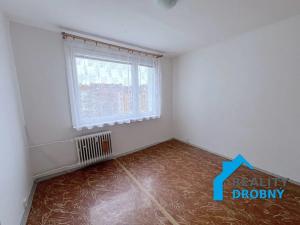 Pronájem bytu 1+1, Děčín, Na Valech, 34 m2