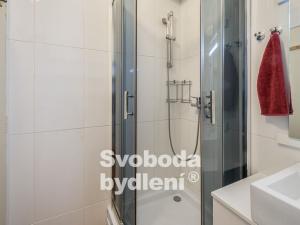 Pronájem bytu 2+kk, Praha - Střešovice, Za Hládkovem, 39 m2