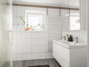 Prodej rodinného domu, Šimanov, 480 m2