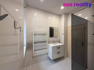 Pronájem bytu 2+1, Chomutov, Beethovenova, 61 m2