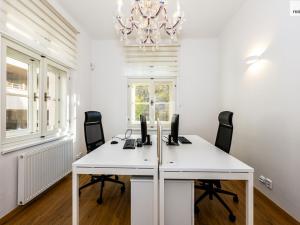 Pronájem kanceláře, Praha, Na dolinách, 200 m2