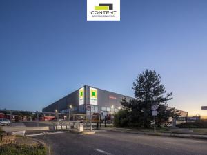 Pronájem skladu, Kozomín, 3000 m2