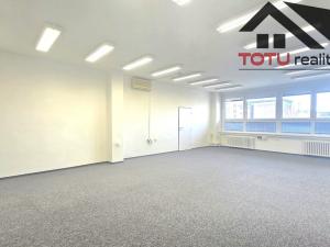 Pronájem kanceláře, Chrudim, Palackého třída, 61 m2