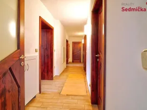 Prodej rodinného domu, Věcov, 318 m2