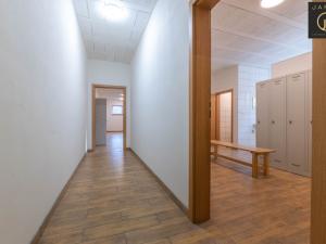 Pronájem kanceláře, Buštěhrad, Náměstí, 576 m2