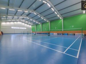 Pronájem kanceláře, Buštěhrad, Náměstí, 576 m2