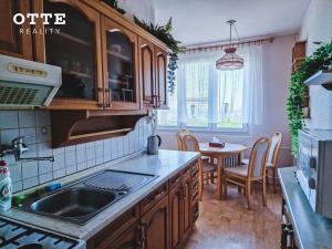 Prodej bytu 3+1, Plzeň, Macháčkova, 69 m2