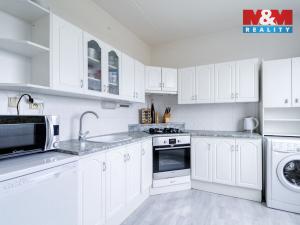 Prodej bytu 3+1, Plzeň - Bolevec, Toužimská, 63 m2