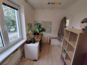 Prodej bytu 3+1, Nespeky, Benešovská, 77 m2