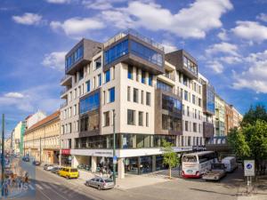 Pronájem kanceláře, Praha - Karlín, Sokolovská, 150 m2