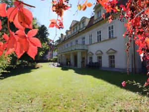 Pronájem kanceláře, Praha - Bubeneč, Na Zátorce, 27 m2