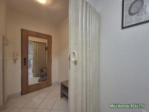 Pronájem bytu 2+kk, Praha - Smíchov, U Santošky, 50 m2