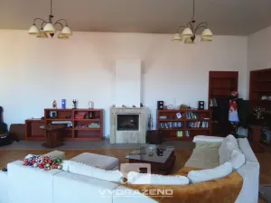 Prodej obchodního prostoru, Dolní Kounice, Hlavní, 400 m2