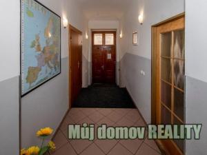 Pronájem bytu 2+kk, Praha - Smíchov, U Santošky, 50 m2