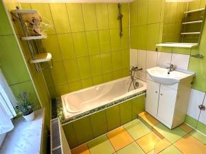 Prodej bytu 3+1, Cheb, Valdštejnova, 82 m2