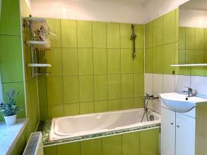 Prodej bytu 3+1, Cheb, Valdštejnova, 82 m2