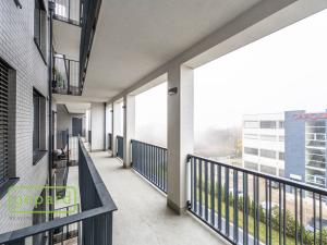 Pronájem bytu 2+kk, Praha, Huppnerova, 53 m2