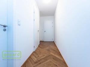 Pronájem bytu 2+kk, Praha, Huppnerova, 53 m2