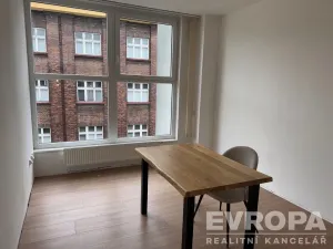 Pronájem kanceláře, Jablonec nad Nisou, Komenského, 12 m2