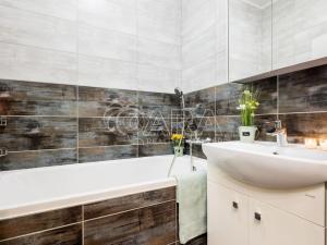 Prodej bytu 3+1, Praha, 75 m2