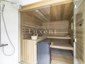 Pronájem bytu 4+kk, Praha, Holečkova, 212 m2