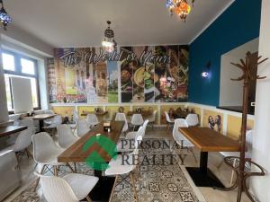 Pronájem restaurace, Praha - Nusle, náměstí Generála Kutlvašra, 300 m2
