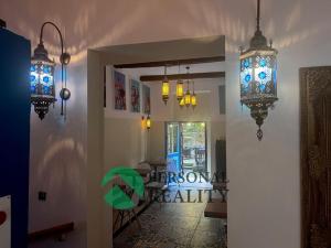 Pronájem restaurace, Praha - Nusle, náměstí Generála Kutlvašra, 300 m2